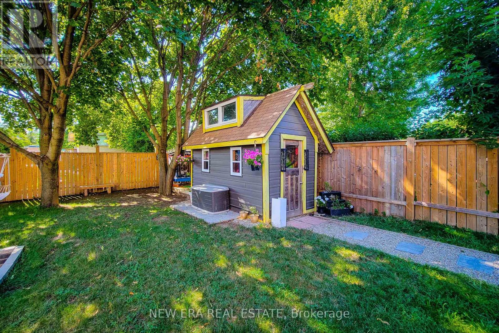 edf9222a4ec4580326e8e91d22bd6557