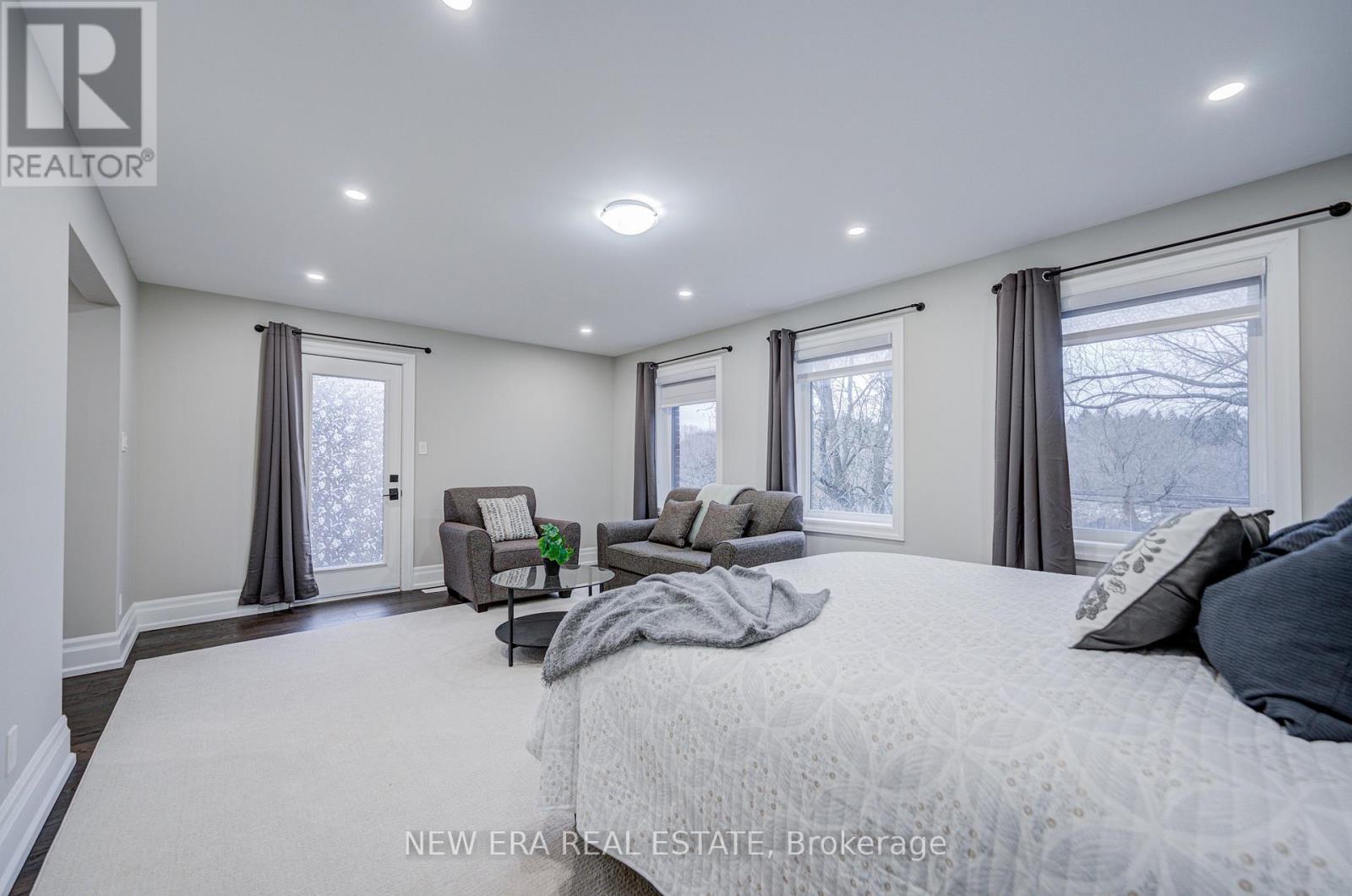 ee054035a401066a614573a4e864fcb1