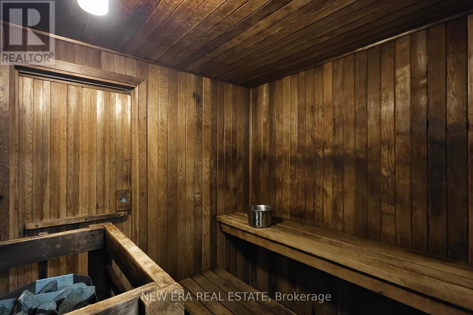 ef1e56930bc6bca1a5ec6cb8d28f1ff0