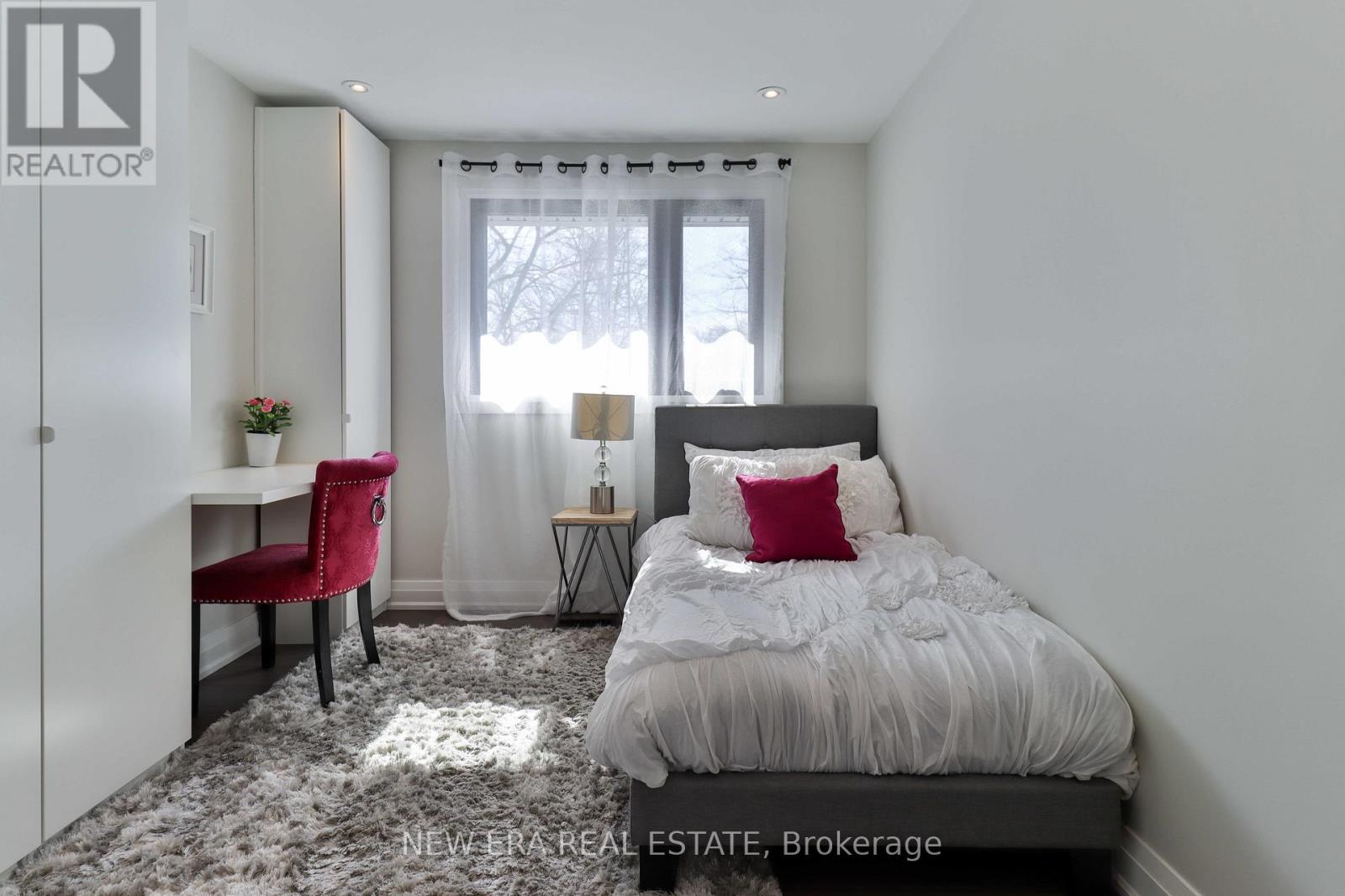 9f4dc7fe7963486563320fac38a2bd9f