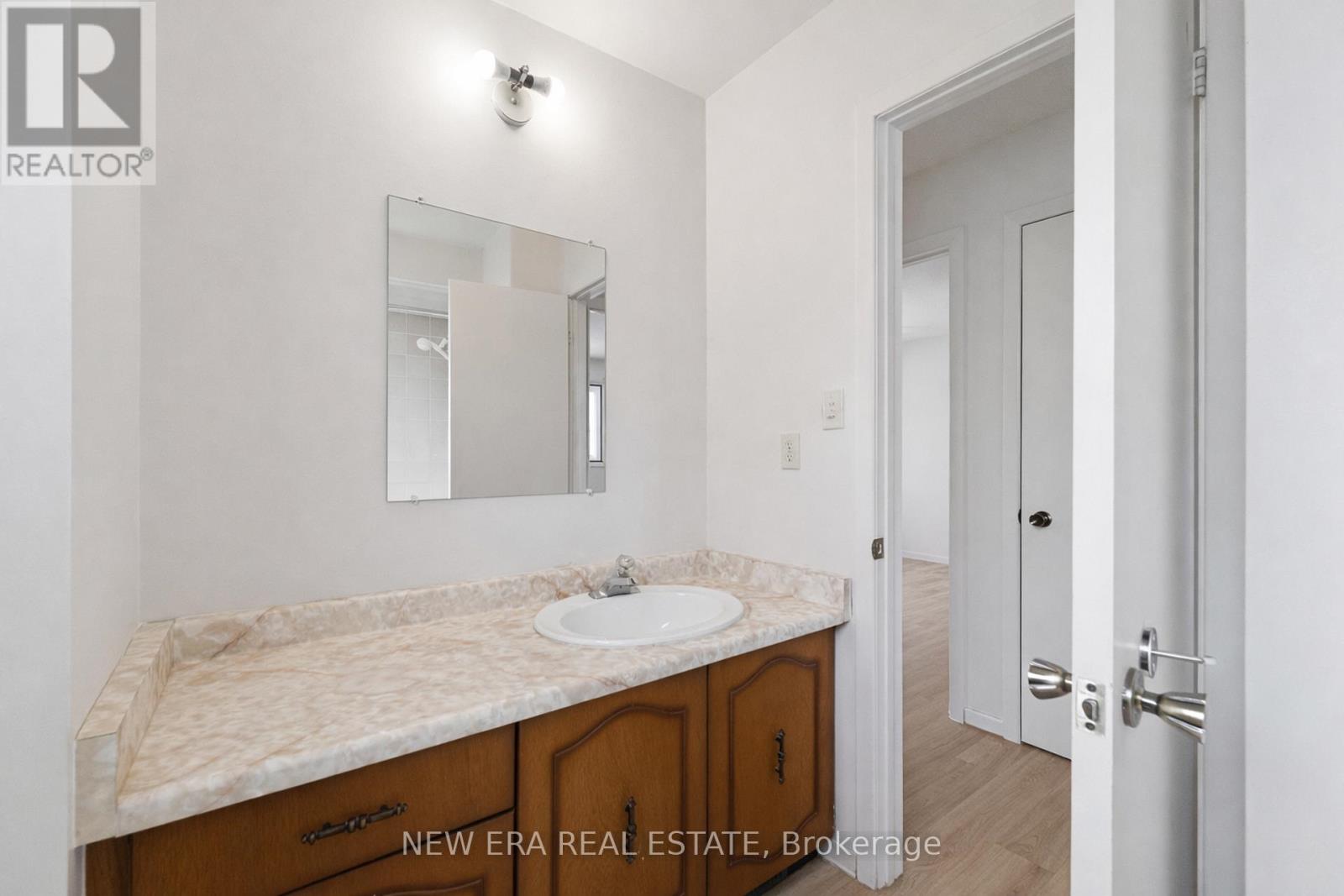 afe687b1795b2a20544cfcf1ab5b4d49