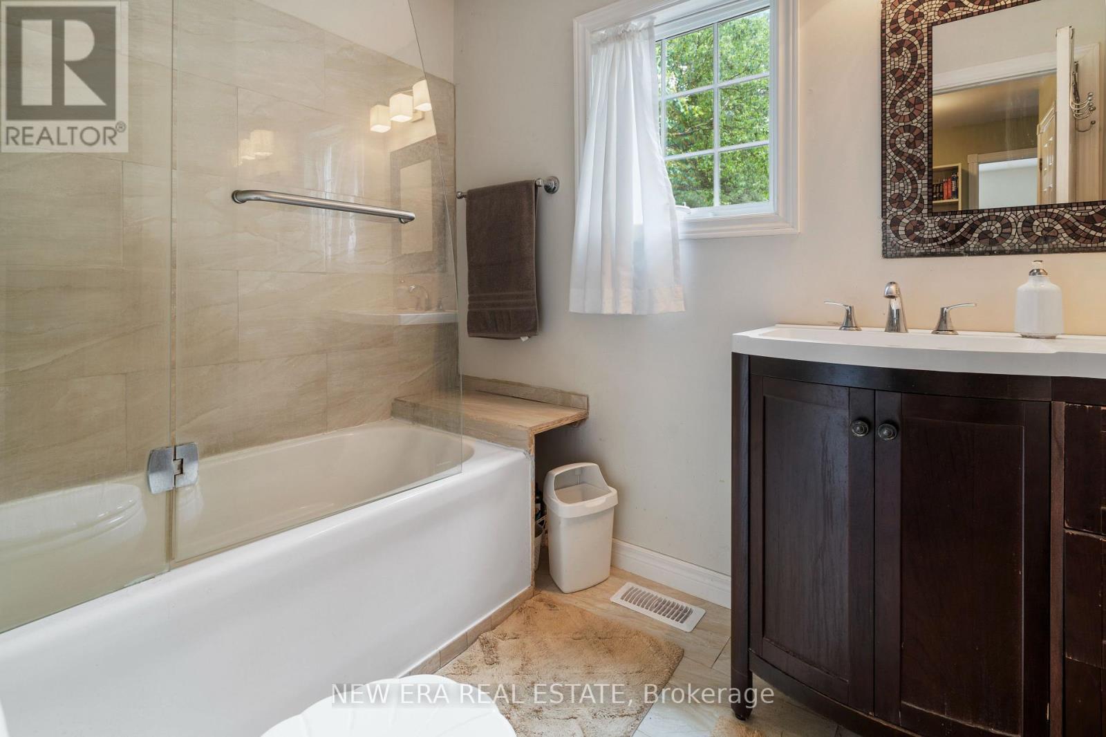 248e1fedc180d6e34a845b9b7d18f051