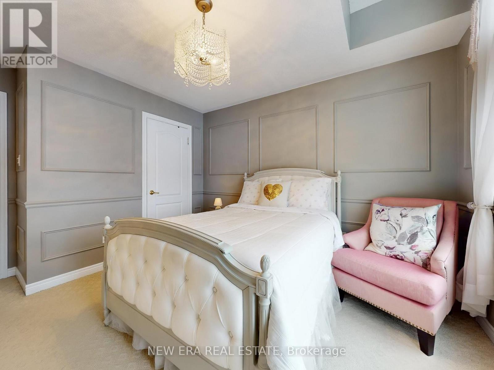 28cf051c73291eba4e4dafcec9636b13