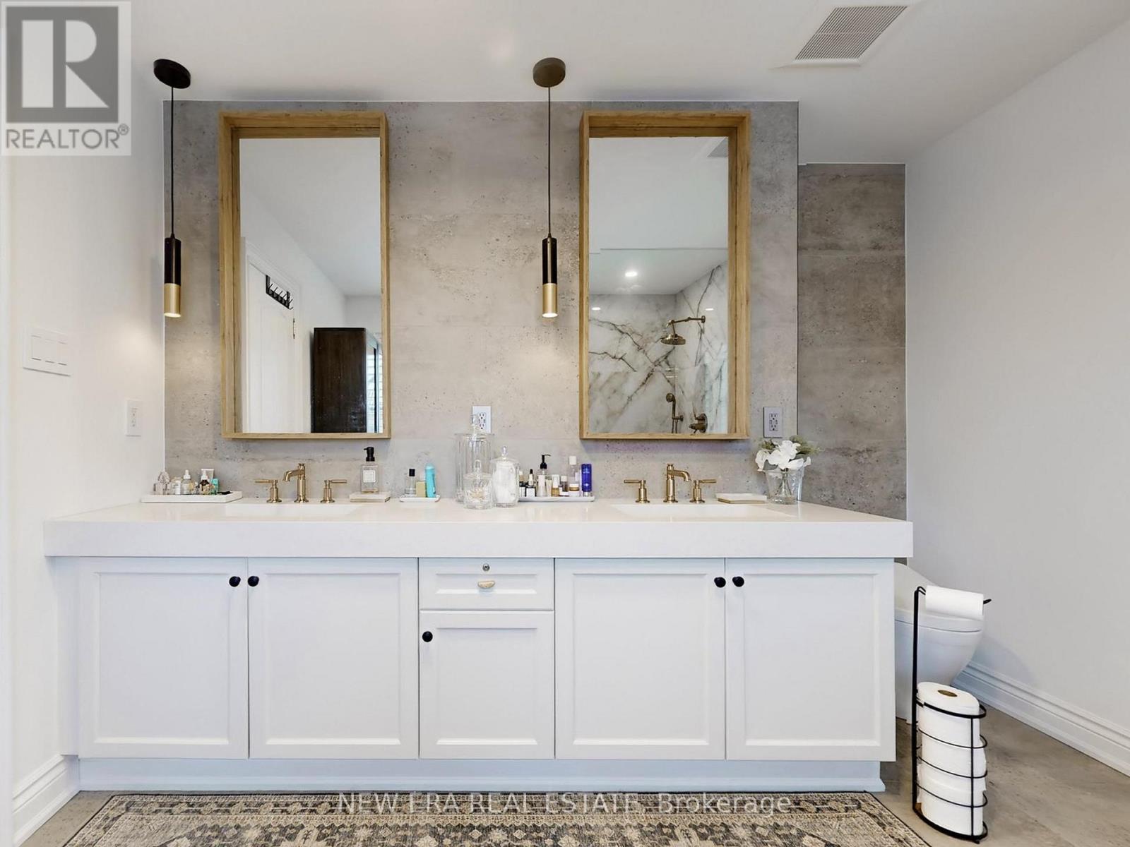 2f5a6a9b1cdd863a5c5d675265a83d89