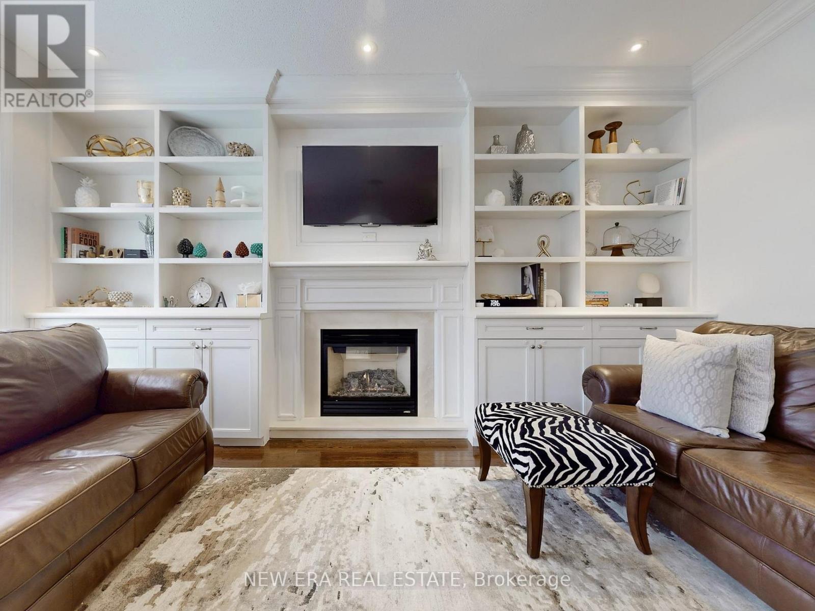 65b9dad6ef9a64ceae98bdd8e3425ac8