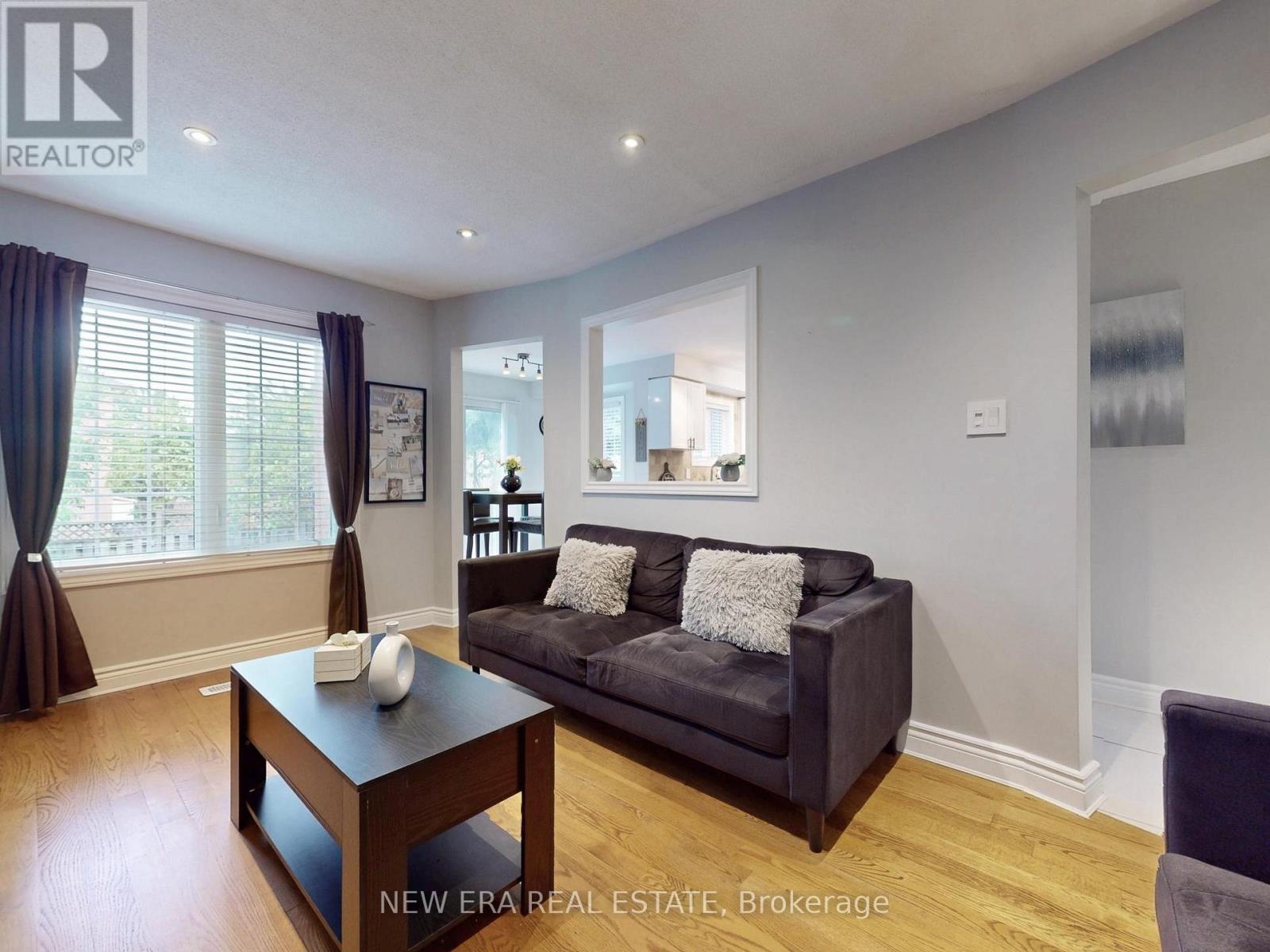 870735e66c684e1e1e7093c6bb17fc72