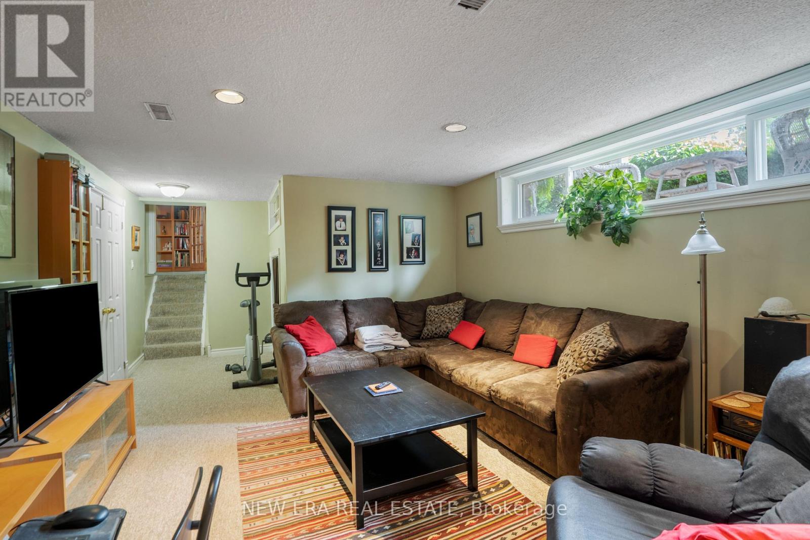 8b2e442d7a08dd23bfde87362180e9b8