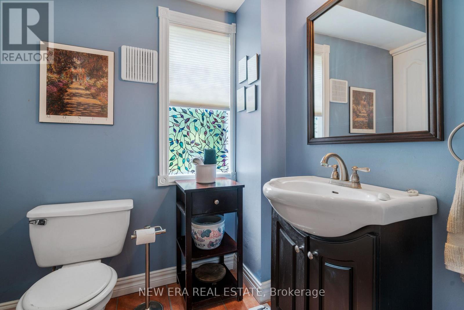 8bac0af761056e1c0998794d6ff6f147