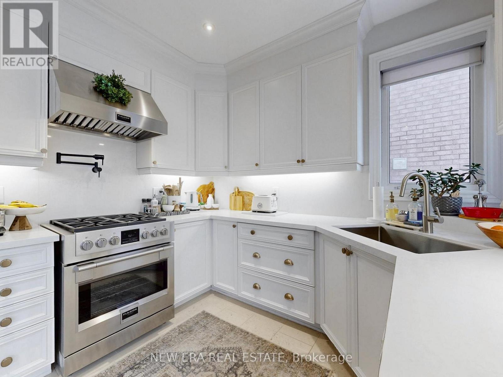 f0f5323a8fff15fb75ee04a2625d2630