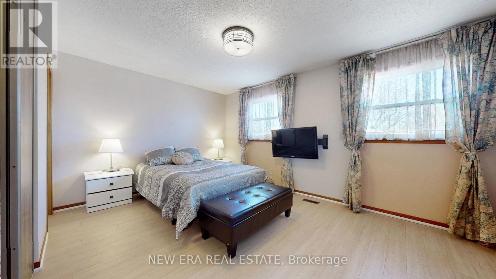 fe1efbbd5b84f87c9a51b4dbe3ff6658