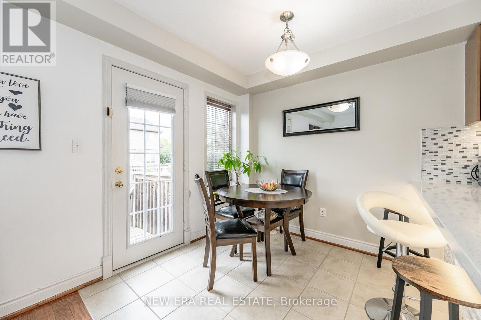 160960a824fdddbbb9c9830687ec72a6