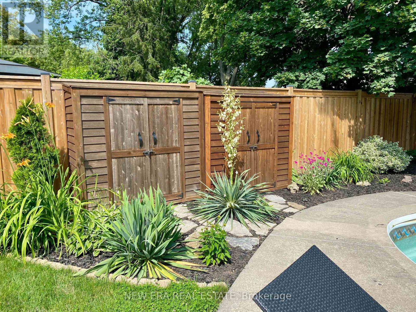 25f5bf4795e4658a858be367f805a35e