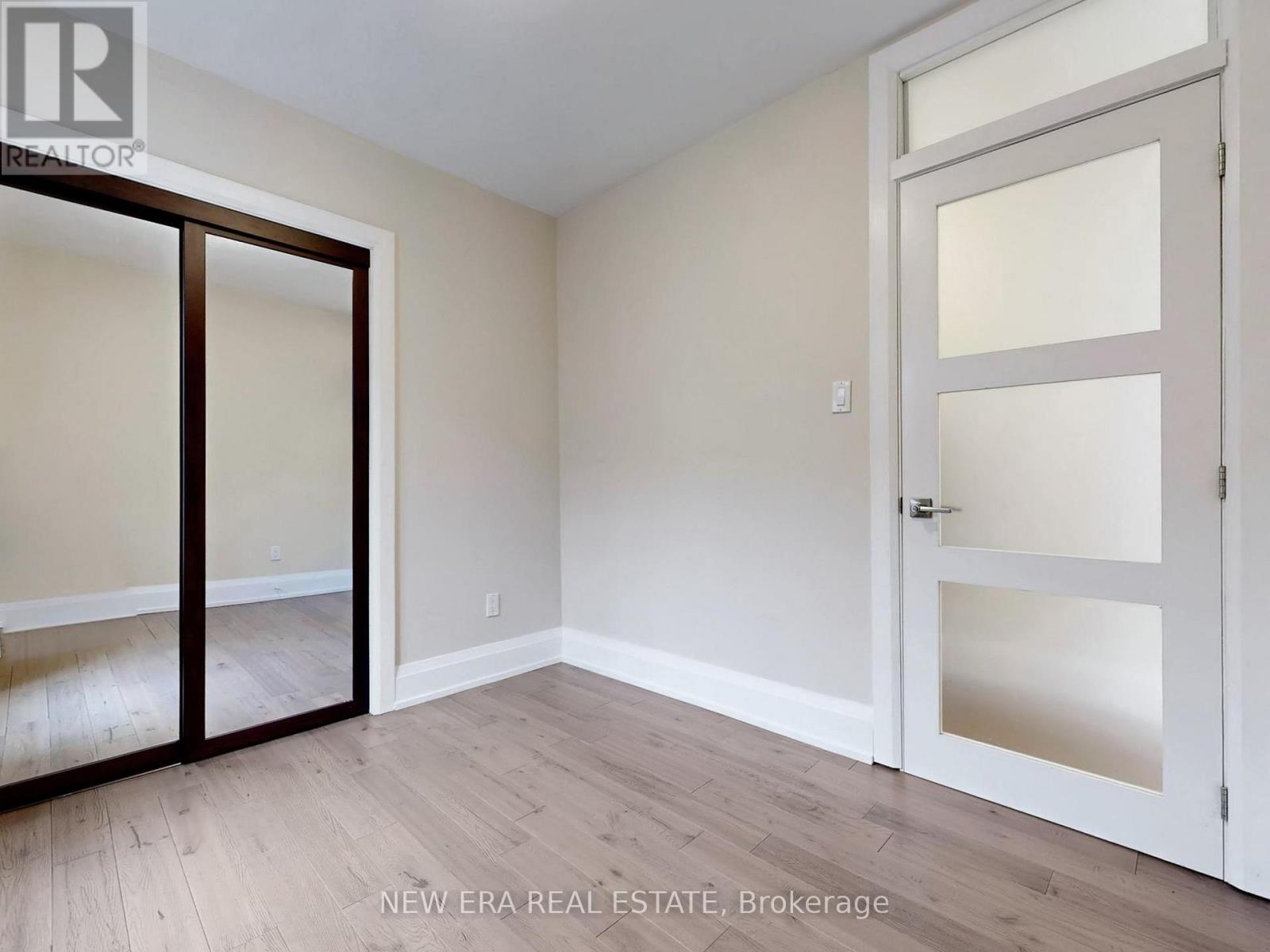 2c143fa587e6d5fa35f7d287329bf695