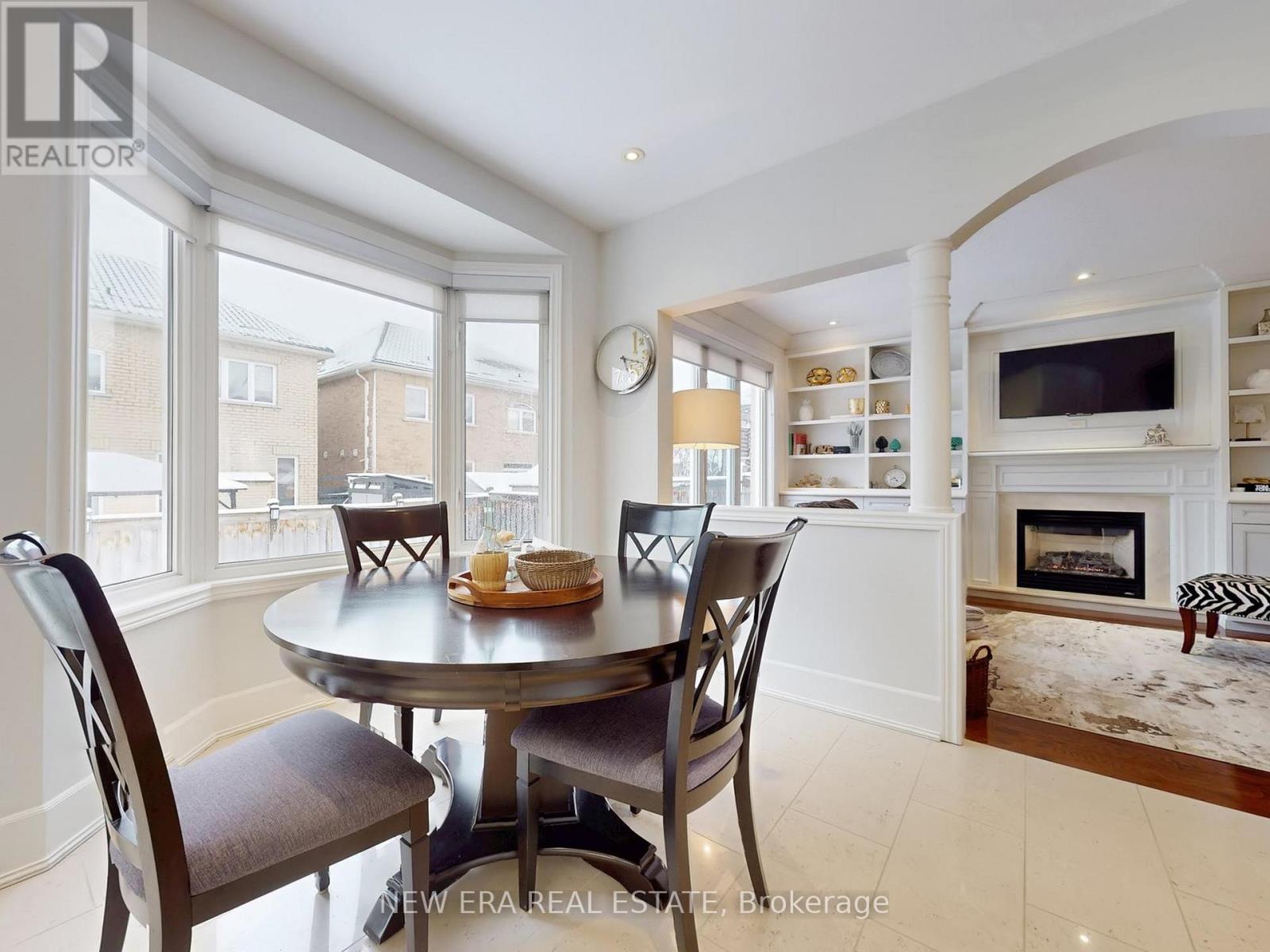 2d215a8a5f1f1e063d899e2506ecf384