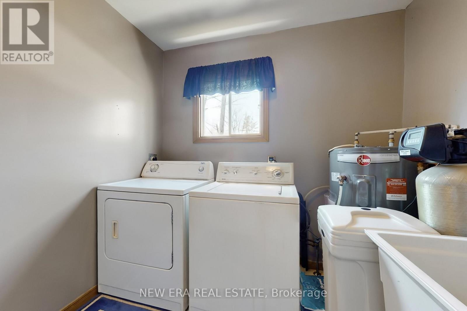 30bf48a70b1661e72e8bc3989033a918