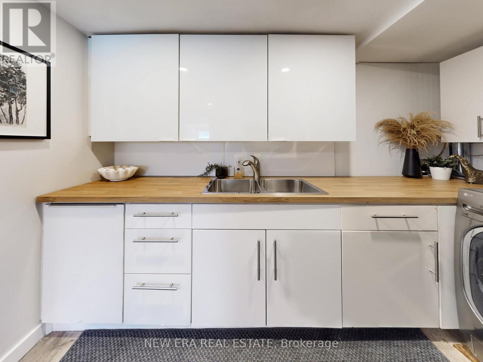 35e57d9552e8ef5a2e11cff6795a1f11