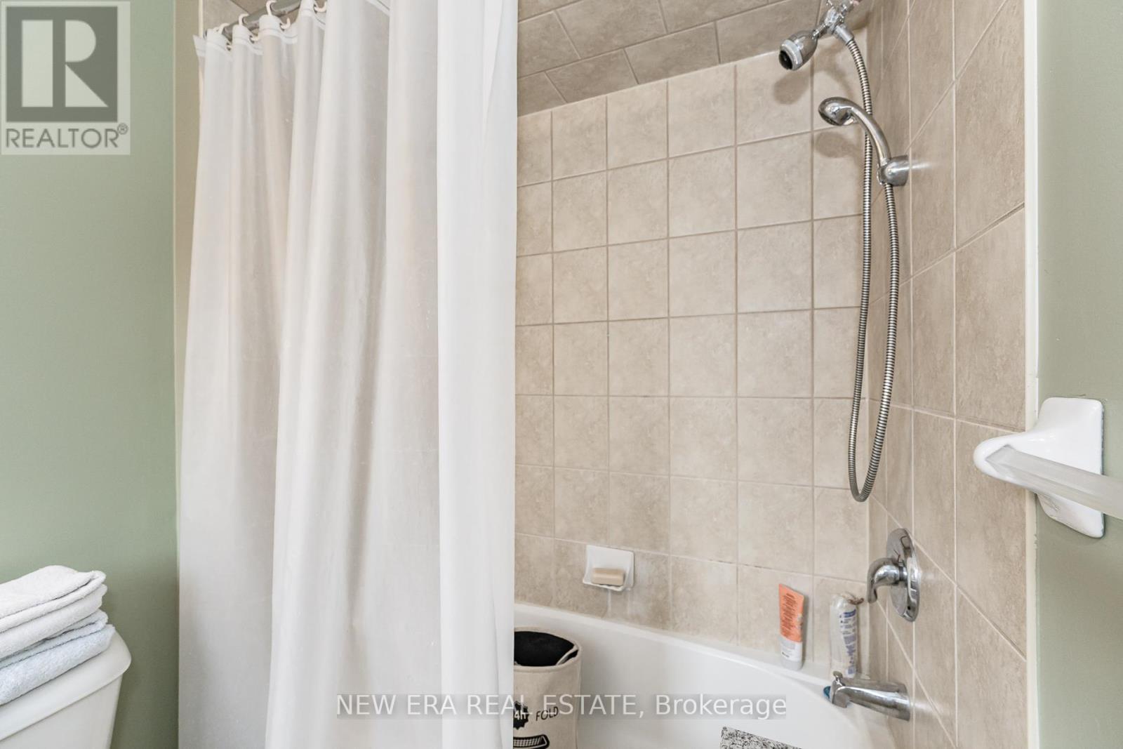 5dce729b13a41497b59bb847debf643a