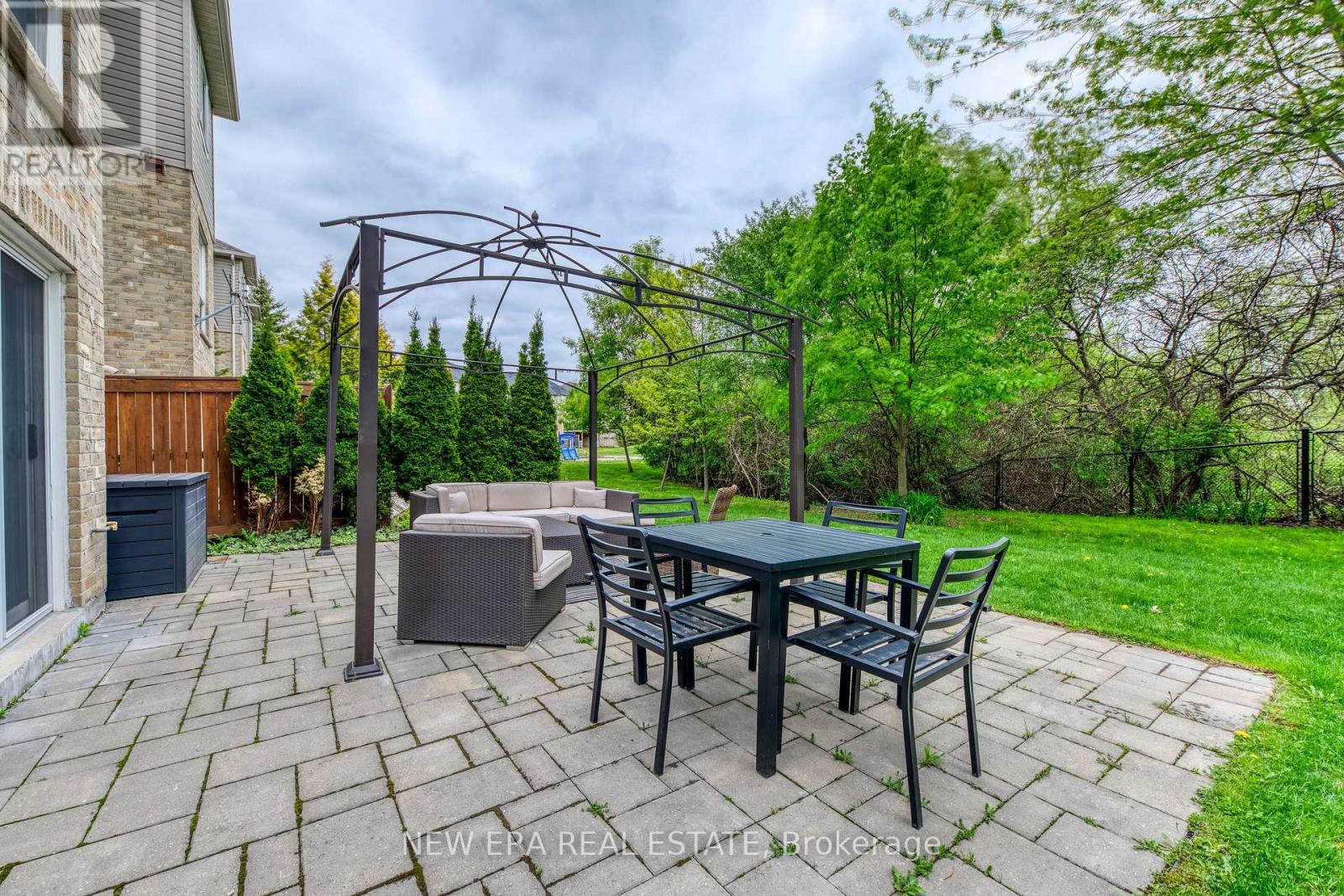 627946632b827e868f3d58dbbf82d5e4