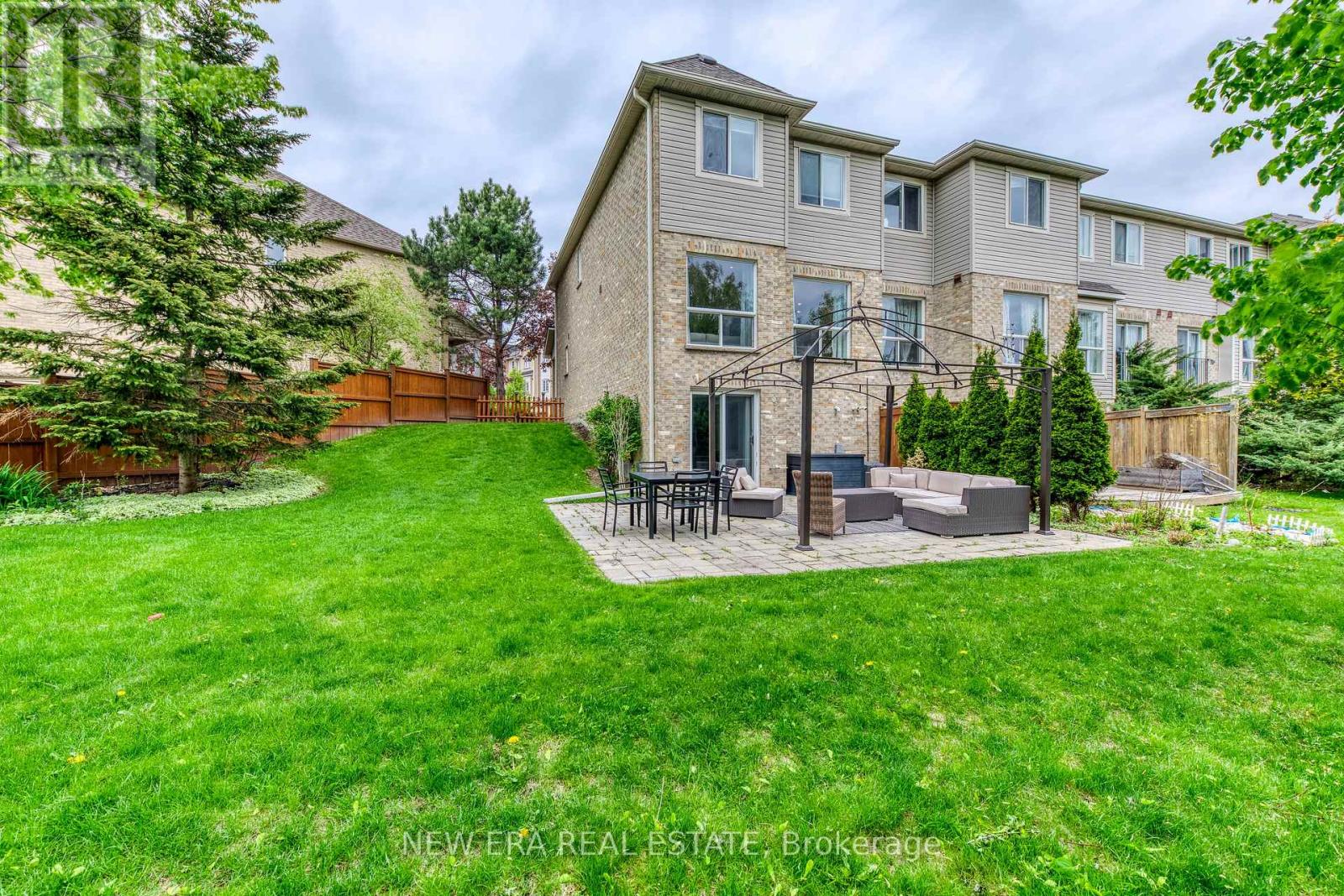 6d7c0a952b3494b2117a703c1f6be98a