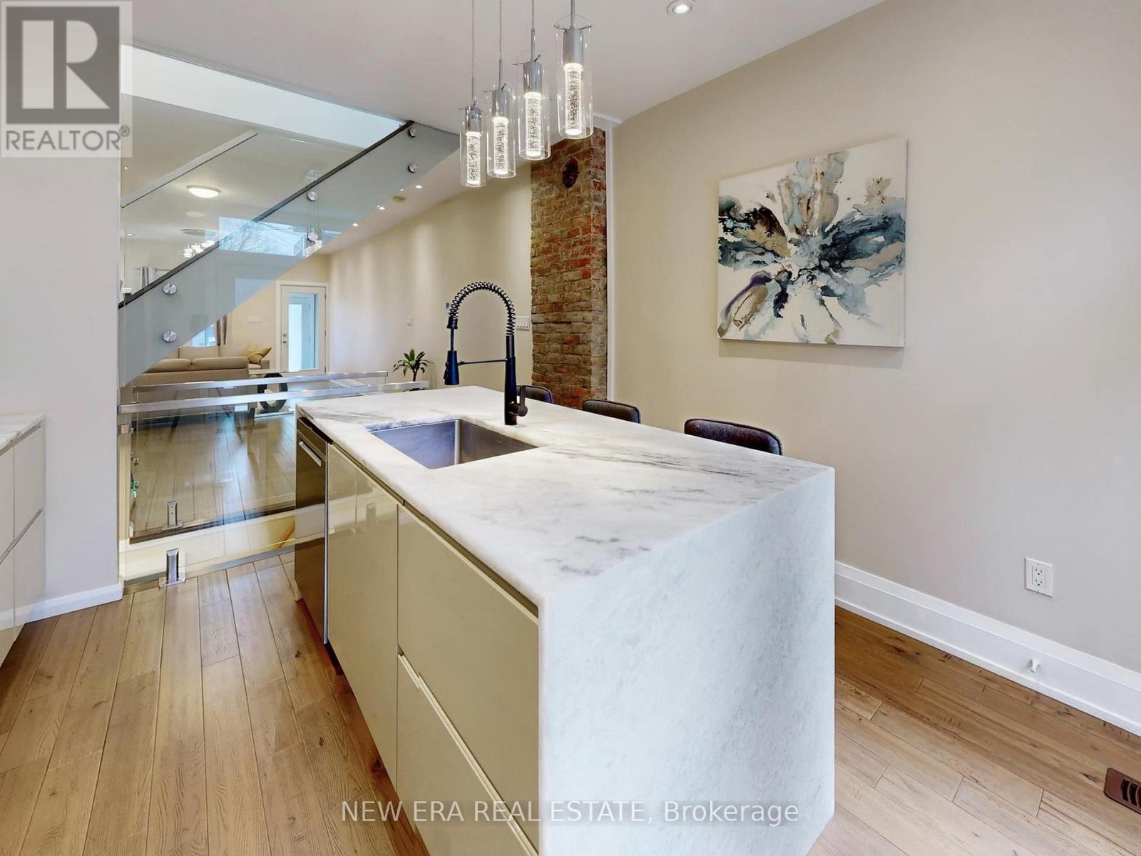 775167919d1791defc5feb36818f93d1