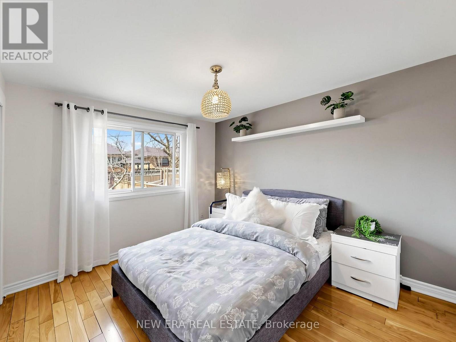 8497bf0c71ad15566fcd9b93e7d76a6c