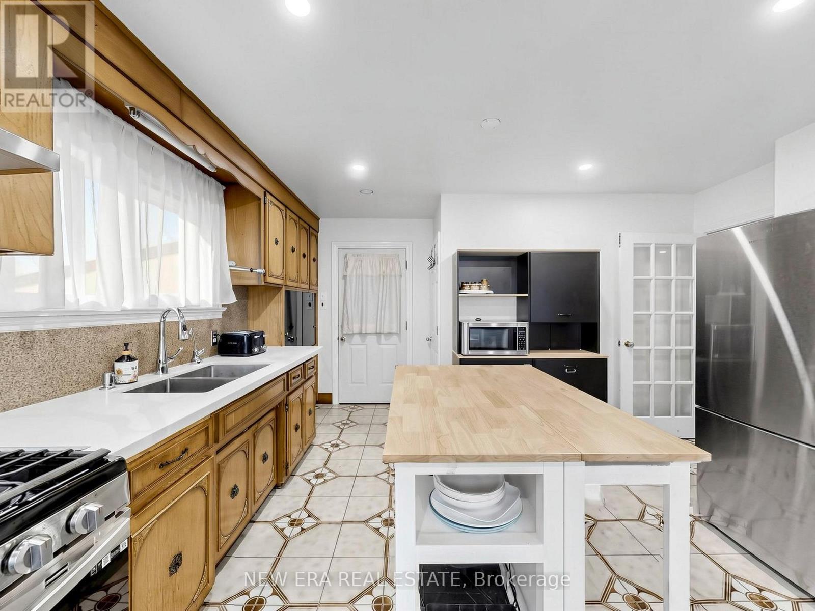 85a1524ed7664ff146fa637b63412584