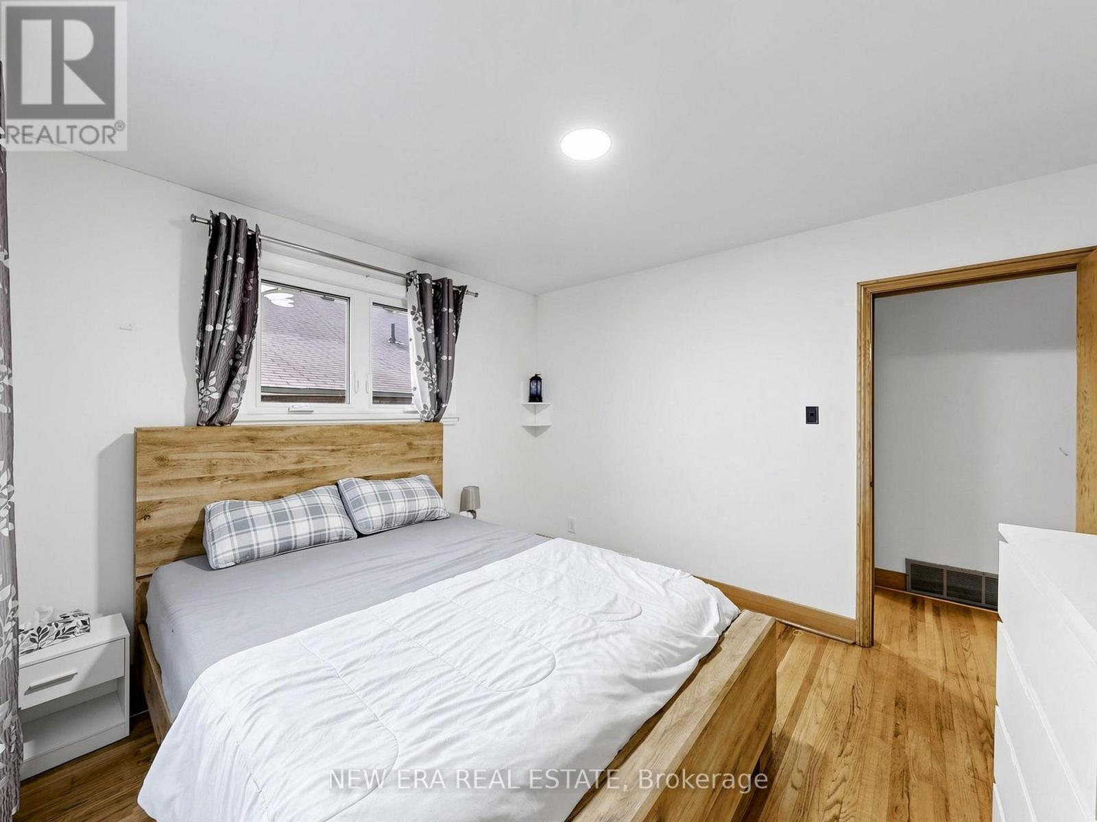 896302ff7645f498cdda889c72616ee4