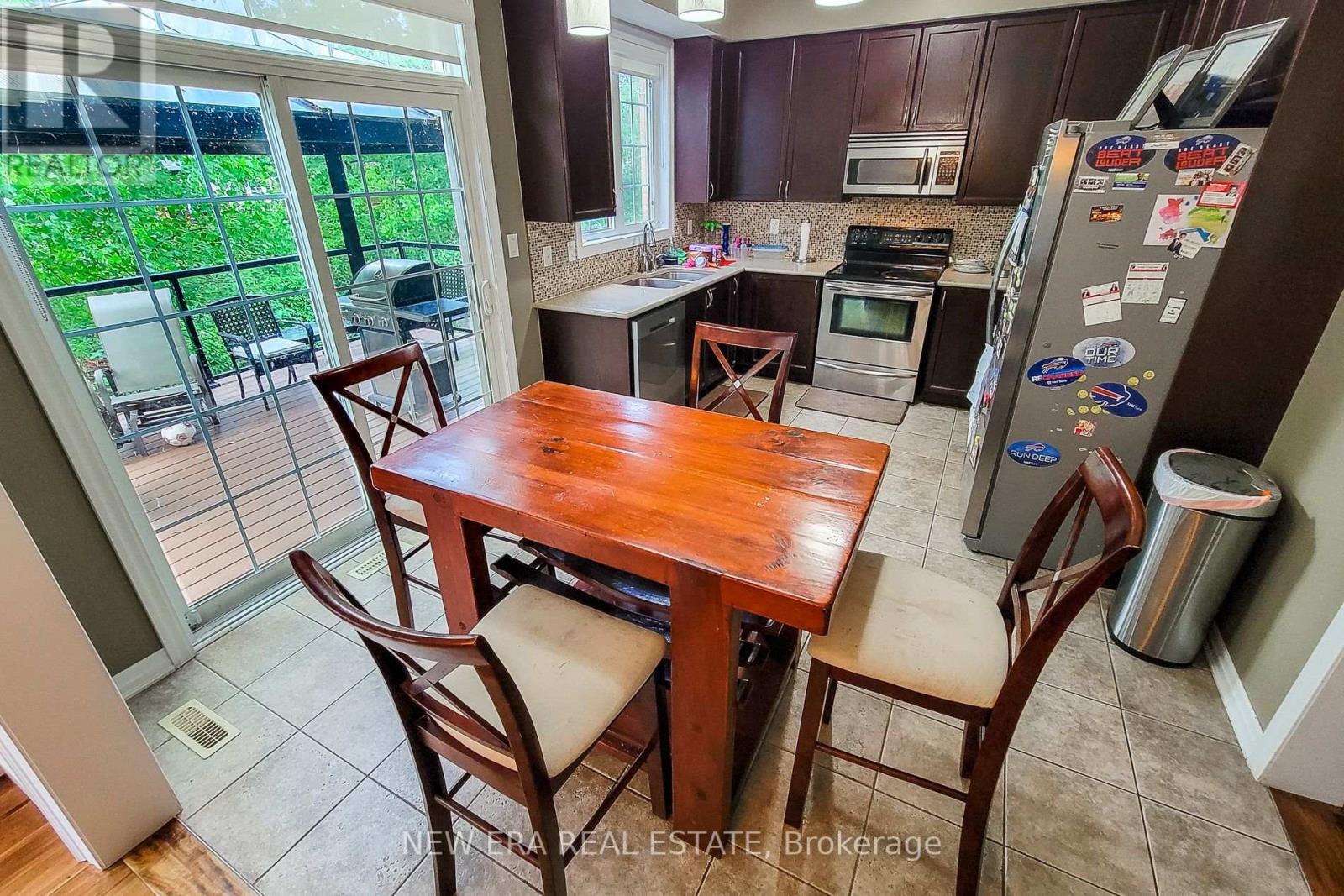 89e6d4075bad415d9a6123dc3af4f26c