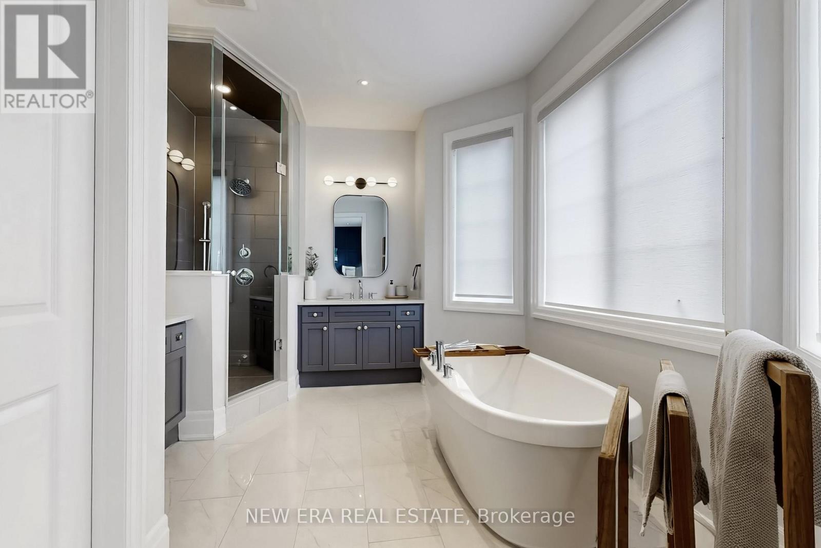 8aaaed9110e5471f87de4e3c4b025196