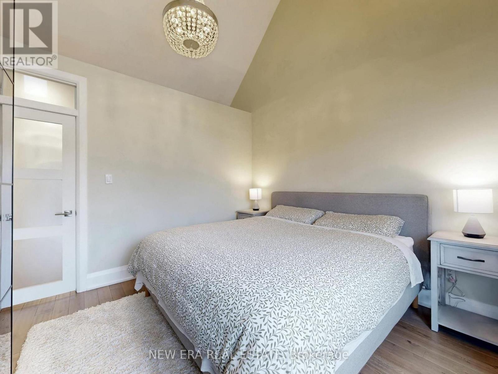 a19d73f6ee7d63aa6c2c68847b5763cf