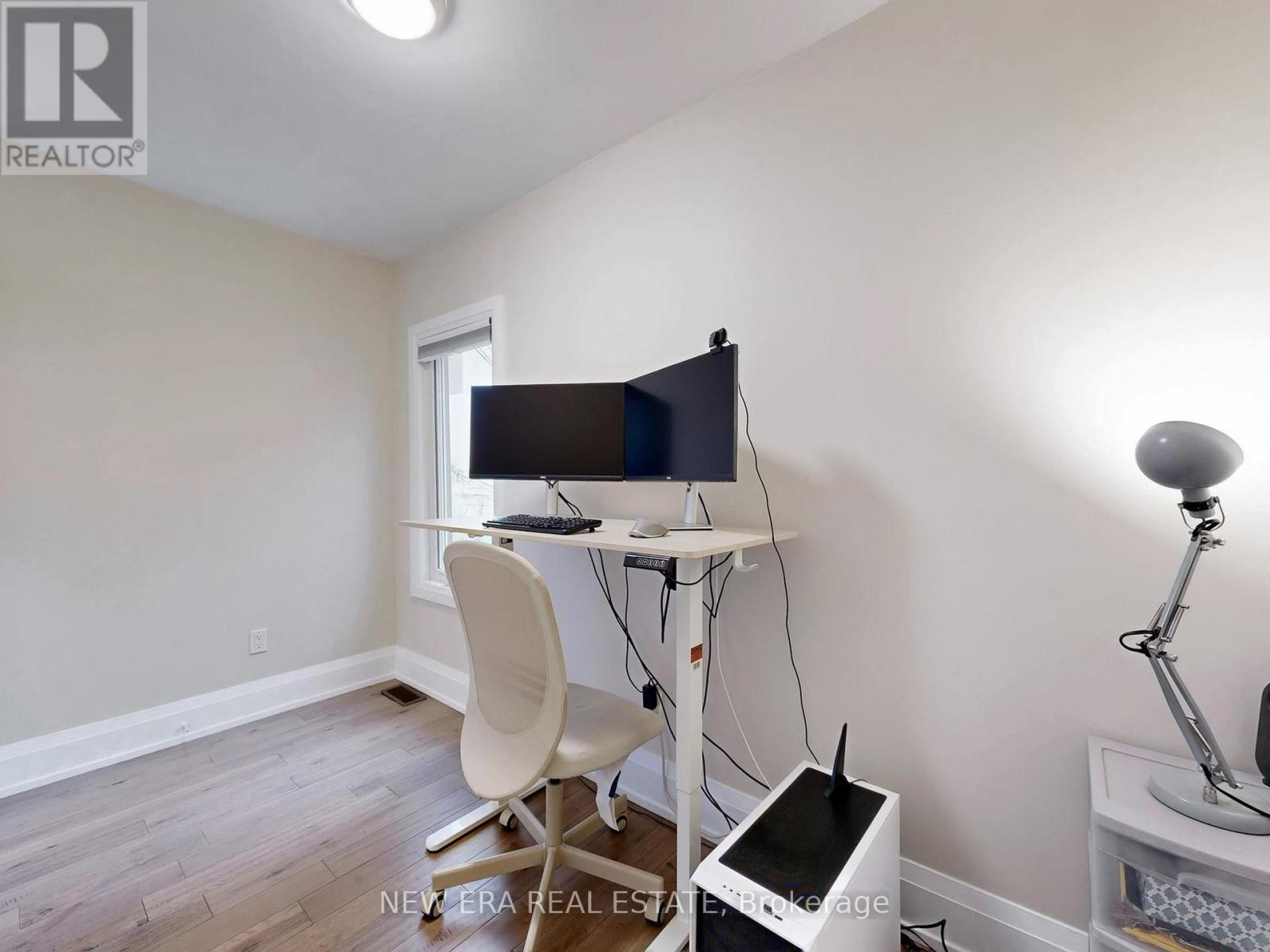 ad6a4bde483acd0812e6ae74c80f4119