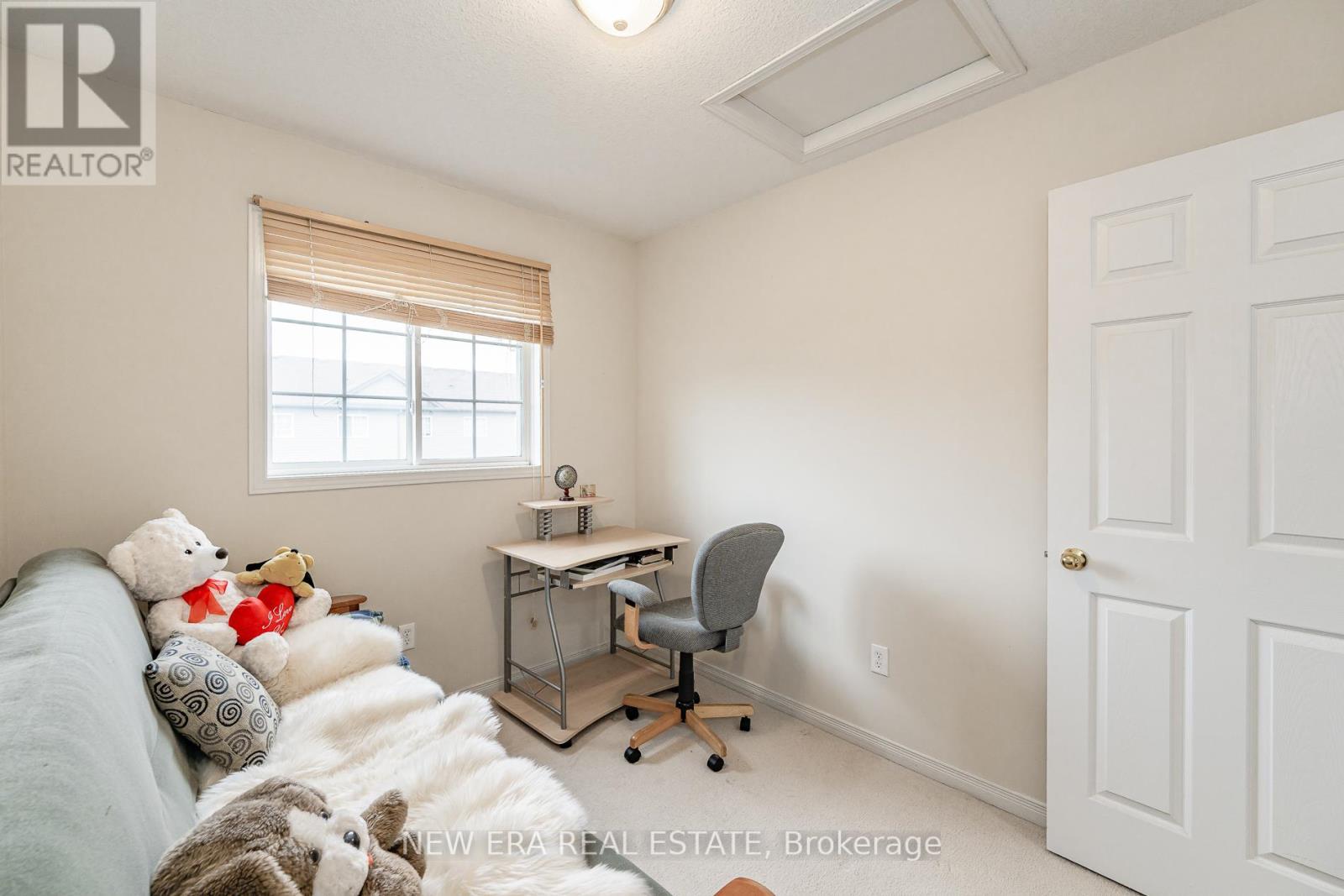 bf58fb339e8911f46b081d95d76bea24