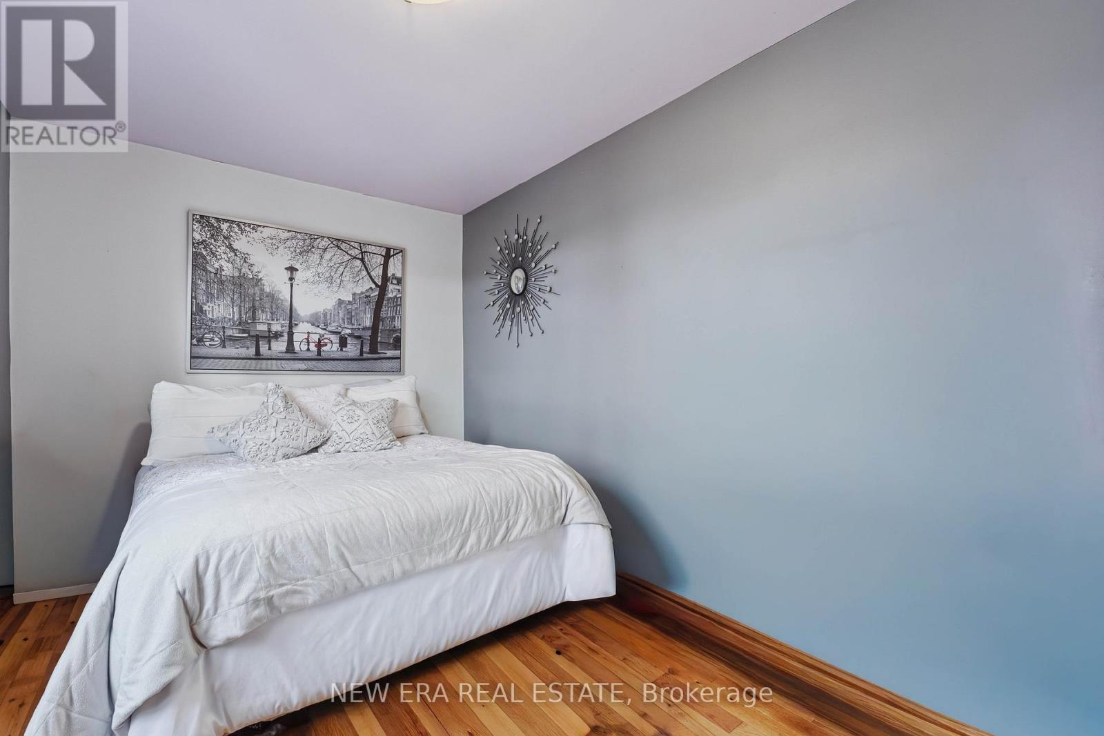 c220687e4b9403f09d98a4cb5bc339a3