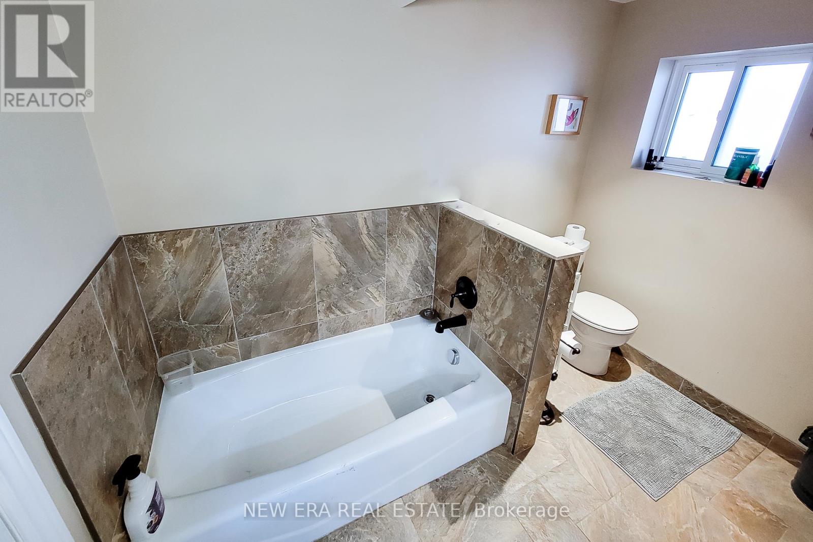 d1ceae3dc6cf1ba3fd7005cee76eb9a7