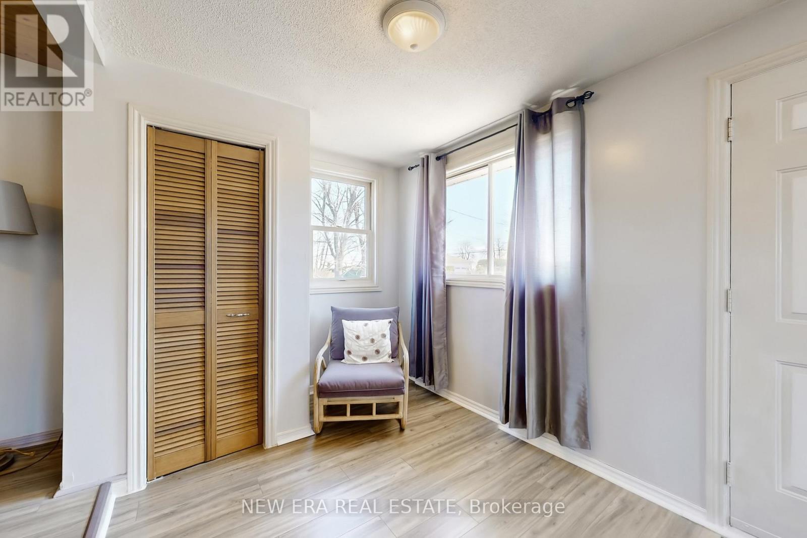 df2af75f4b550c5f2e0bf0a1fd18ddb7