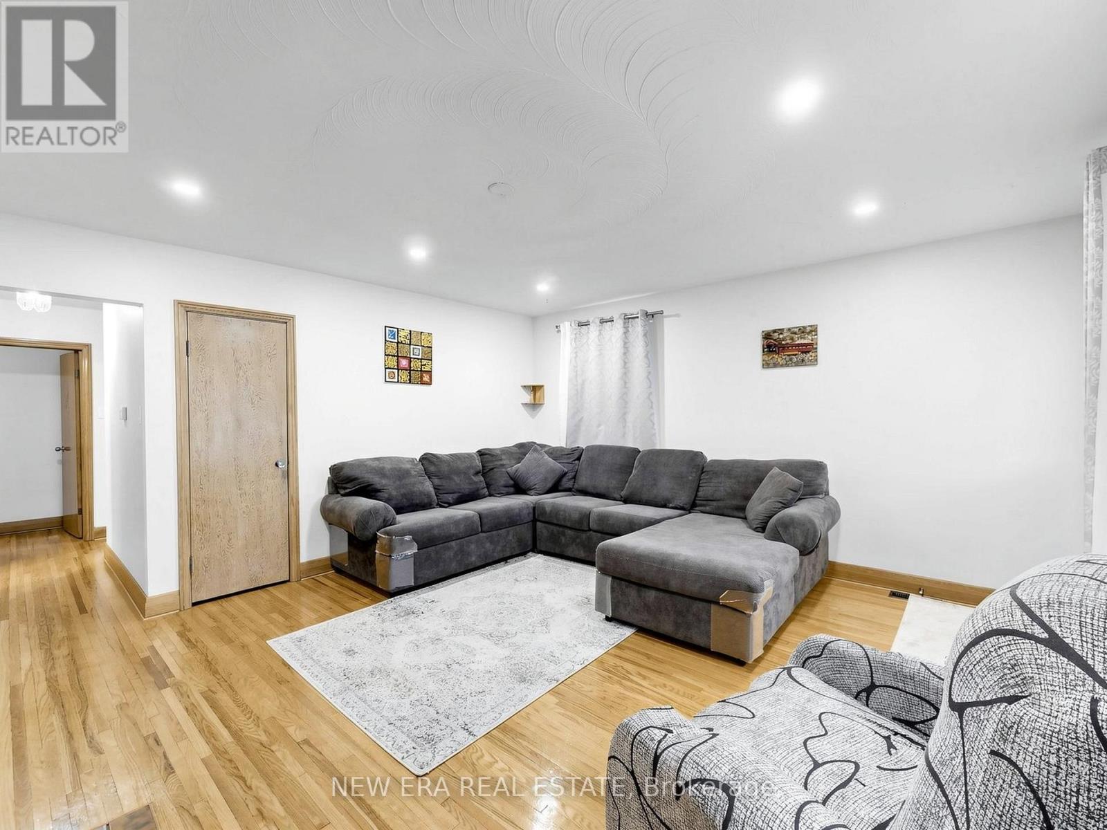 e07797f89b735f2f0401044fcf1ba576