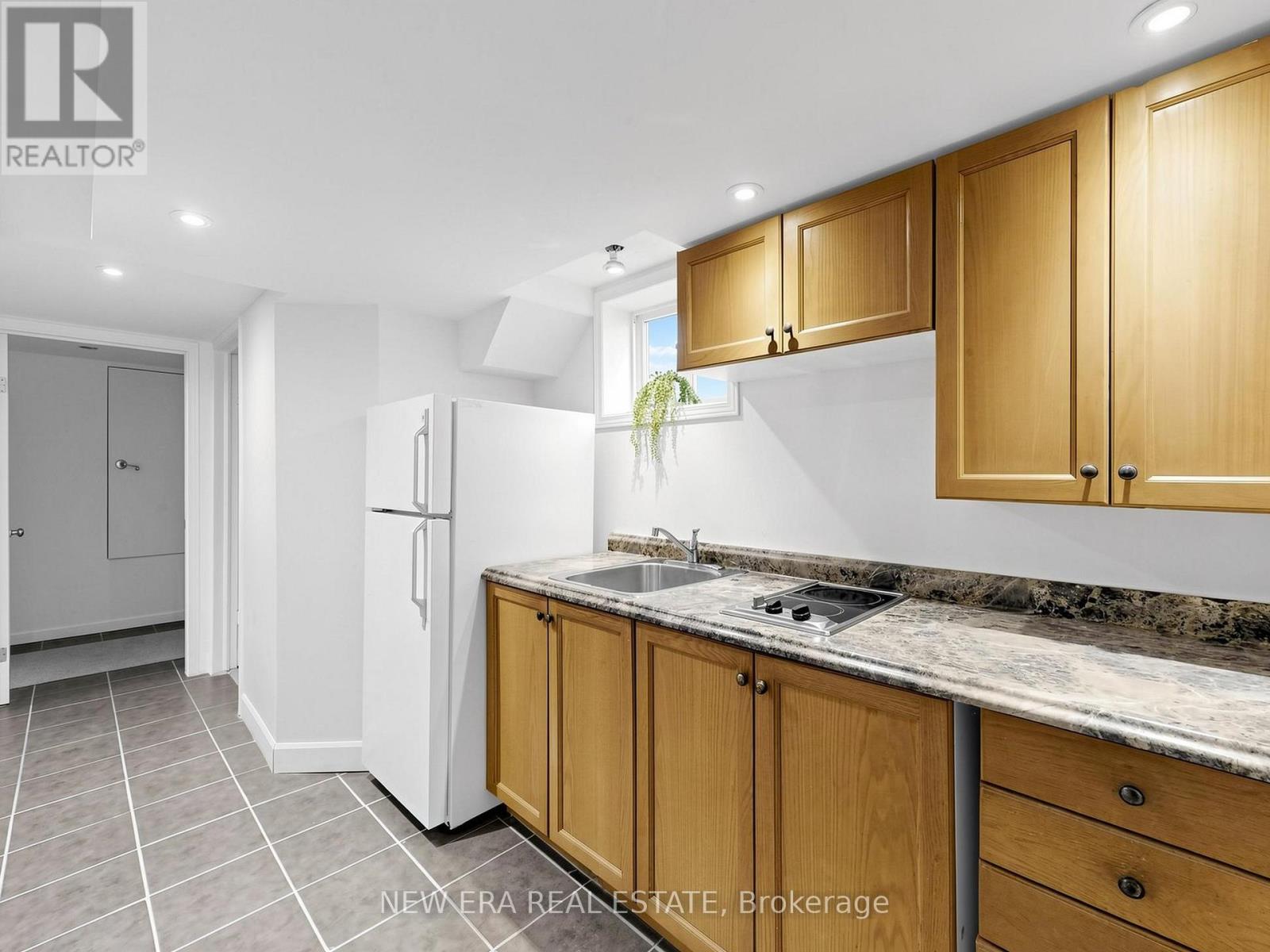 e670a63f4f0686e9856c007666a5a8fe