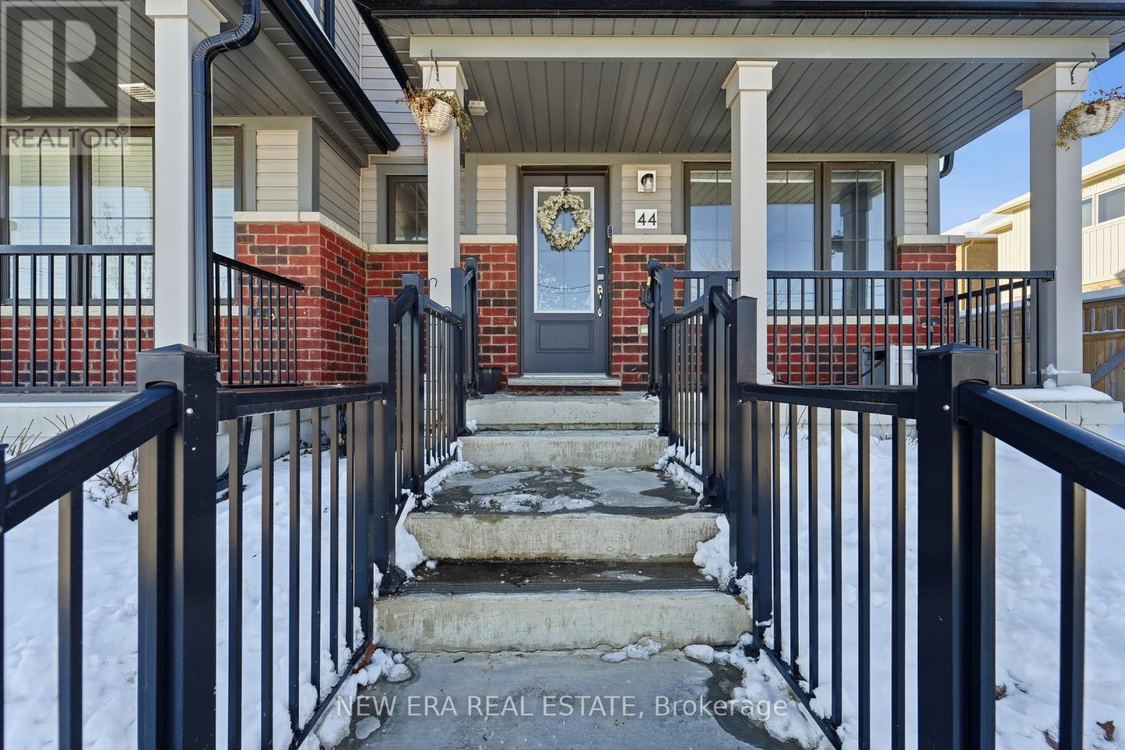 fca16272a9394f89f4a2eb62a68c7b49