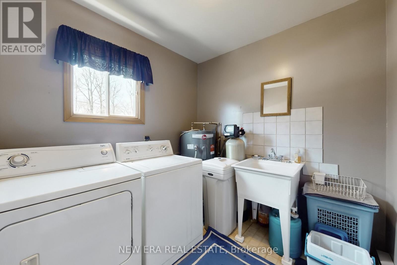 eff35d8dbfaea30aa6e3d0d3915bba24